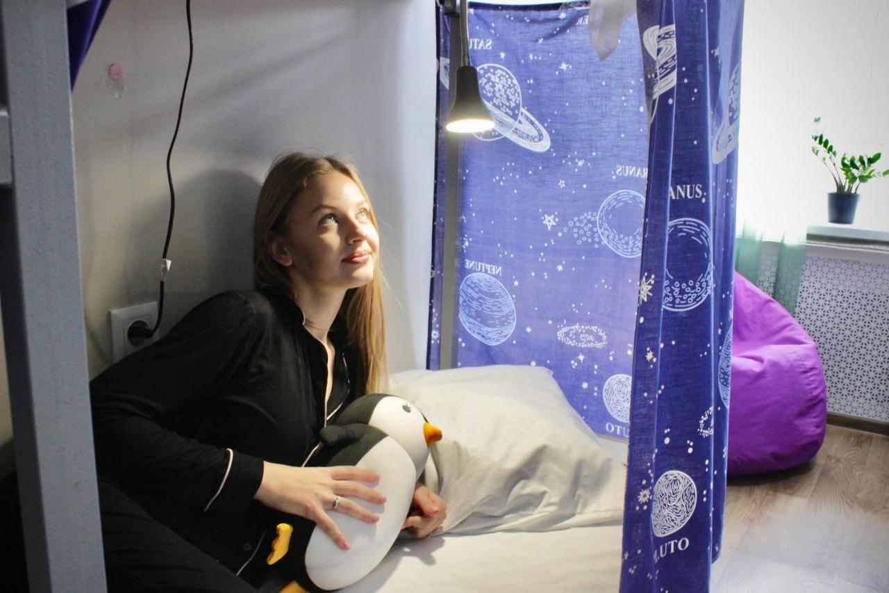 Hostel On Universytet Kiev Esterno foto